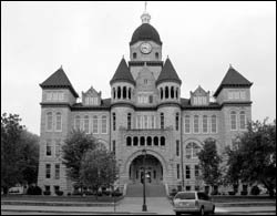 Missouri Courthouses: Building Memories on the Square